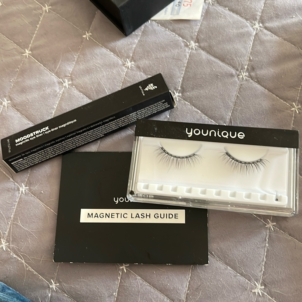 YOUNIQUE Magnetic Lash Inspiring Bundle Set: Lashes and Eyeliner -